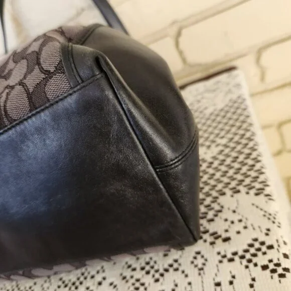 Euc Coach Edie Signature Jacquard Black & Gray Shoulder Bag